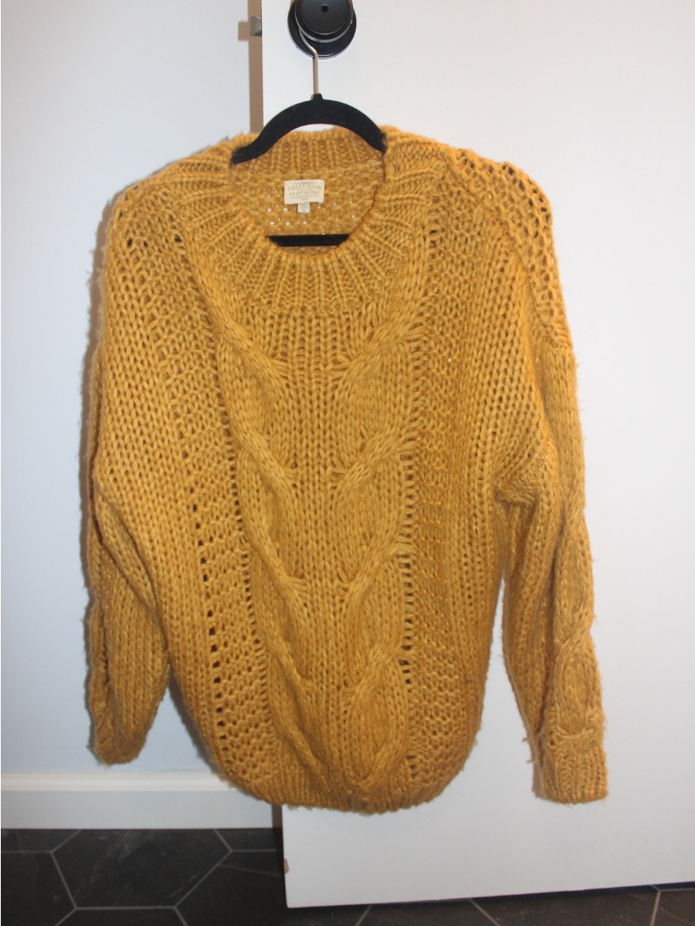 Telluride Clothing Co Mustard Yellow Cable Knit Chunky Sweater Size Small